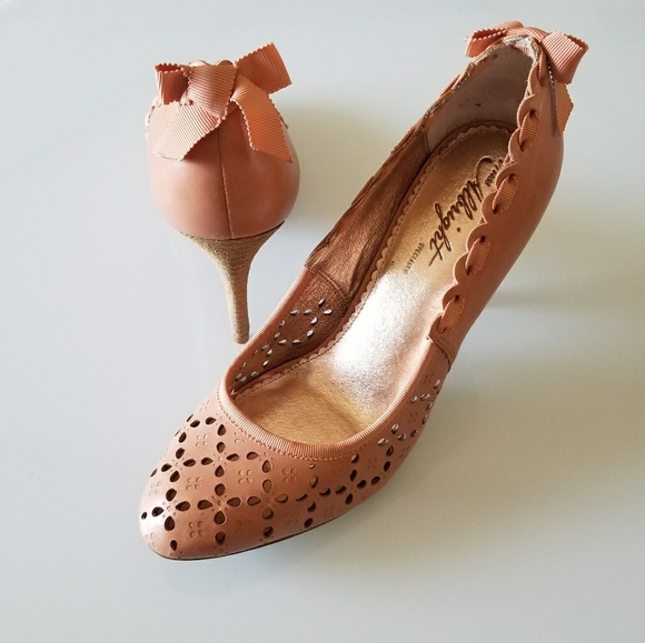 Anthropologie Shoes - **1 DAY SALE **Miss Albright Bow Heels